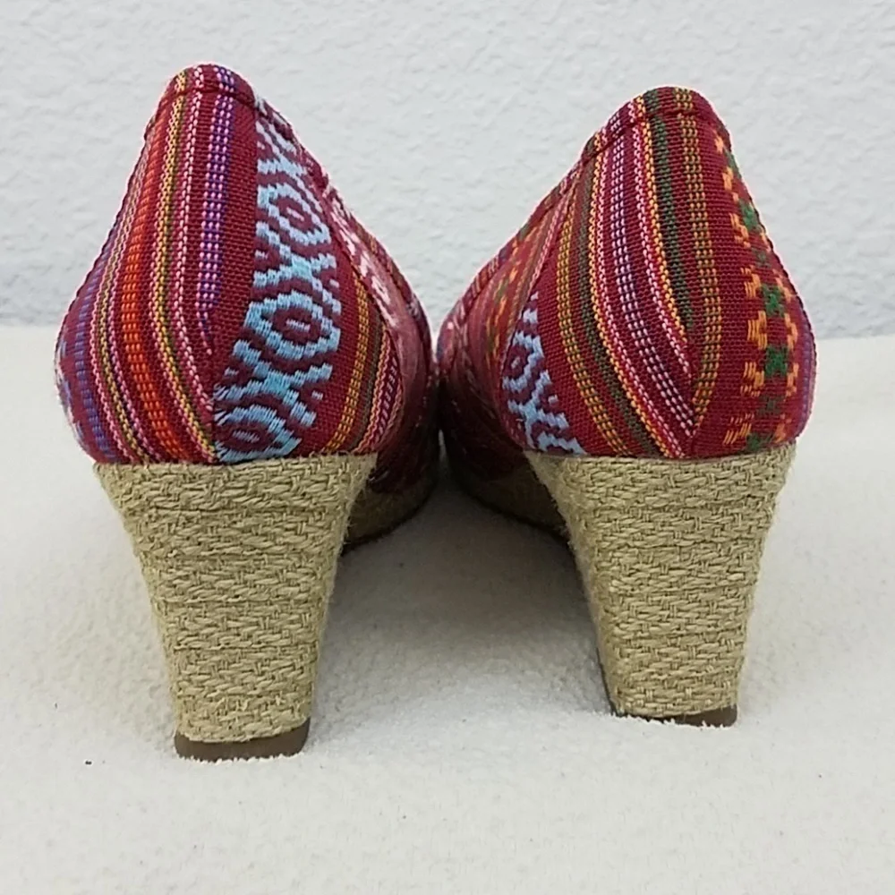 𝅺sonoma 9M peep toe shoes wedge heel aztek